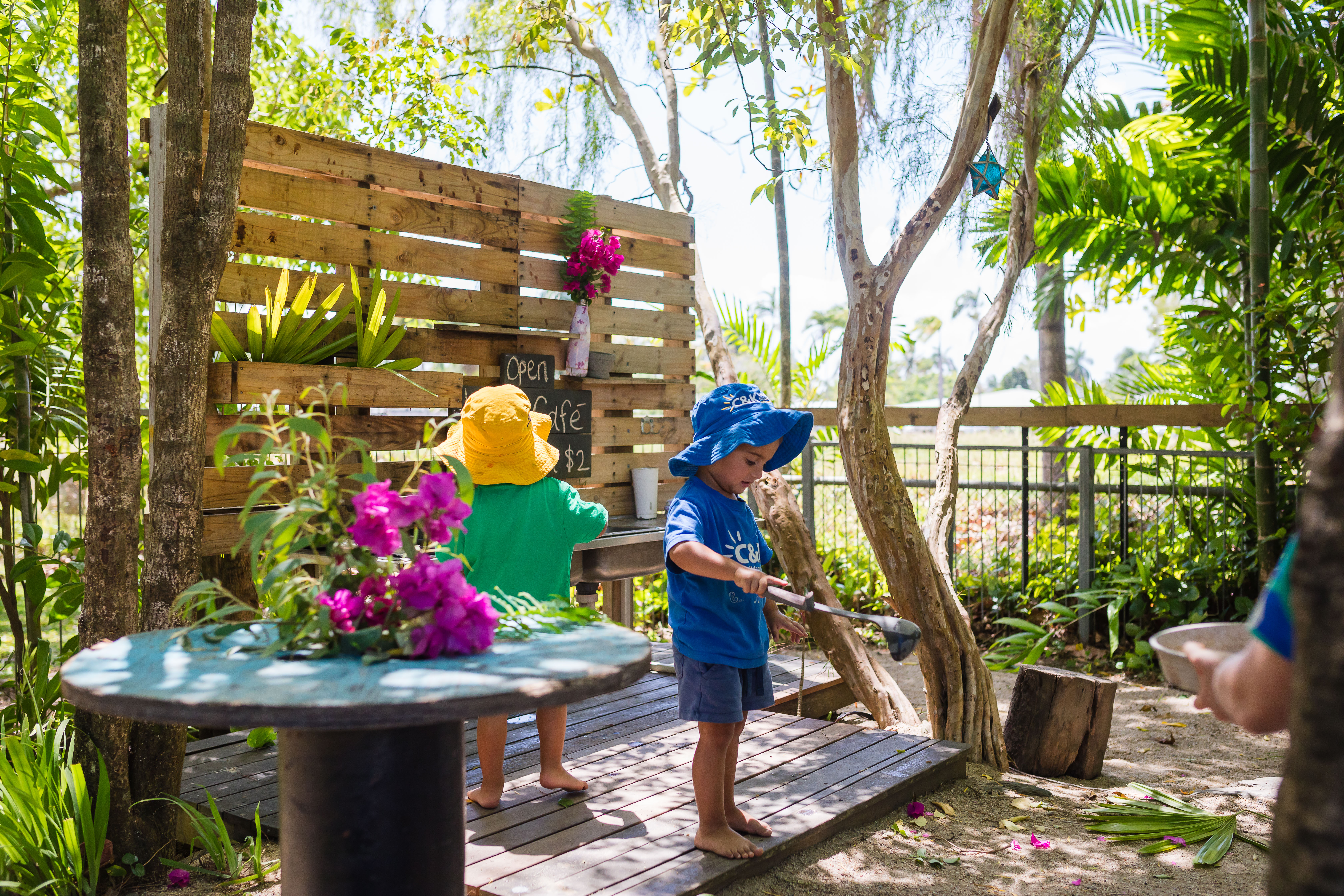 C&K Port Douglas garden kitchen