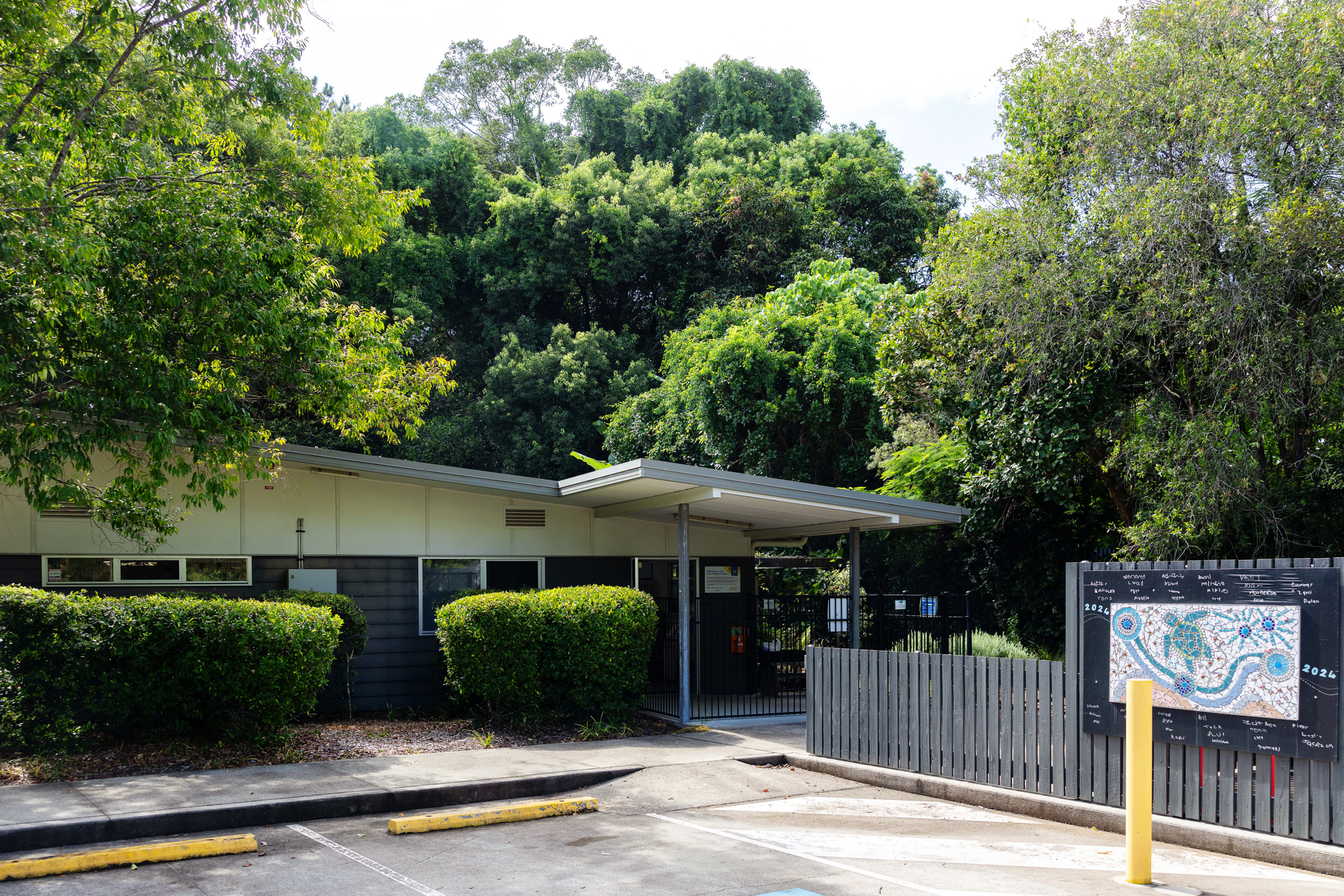 C&K Yandina - front of centre