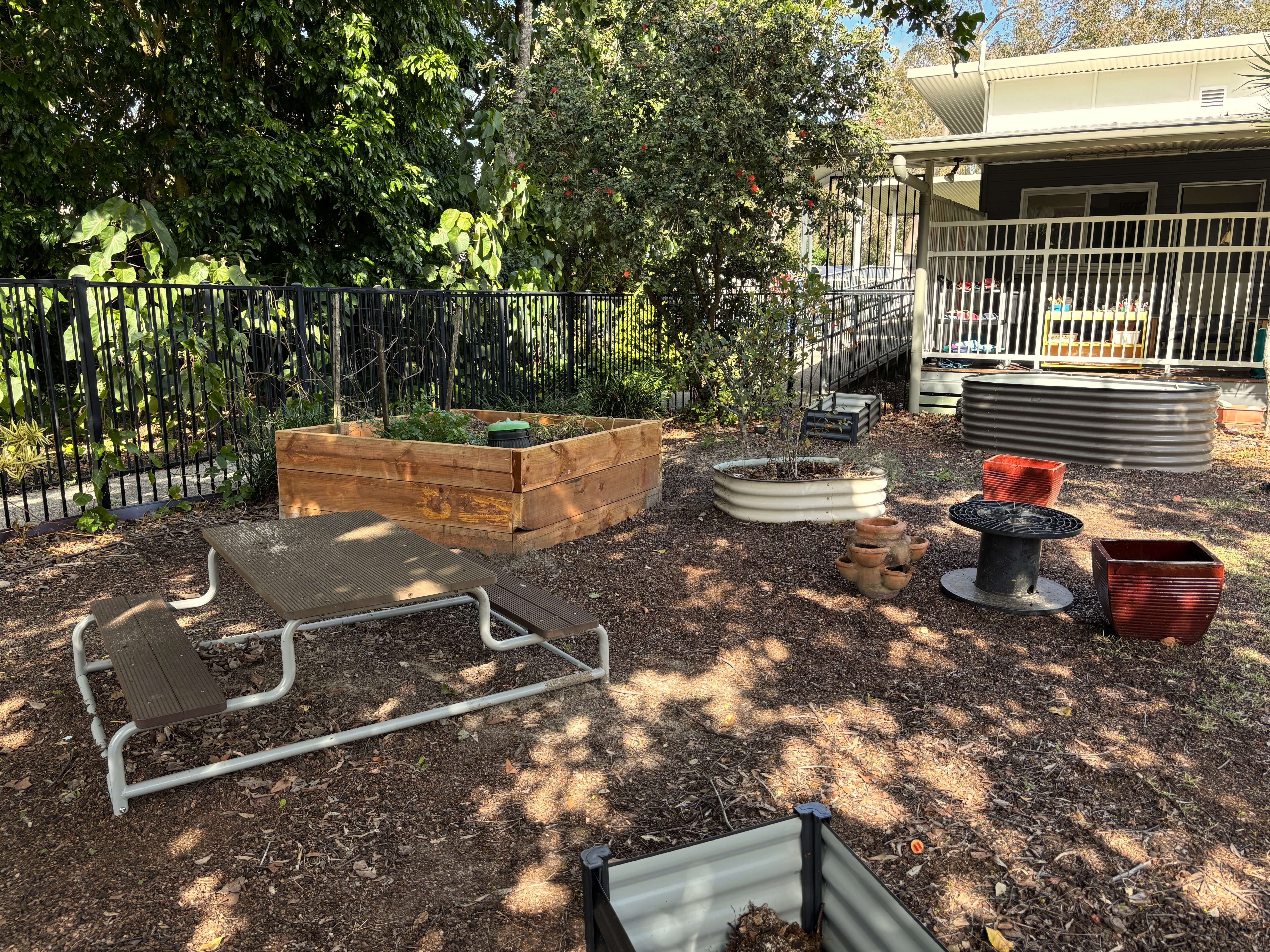C&K Beachmere - community/bush tucker garden