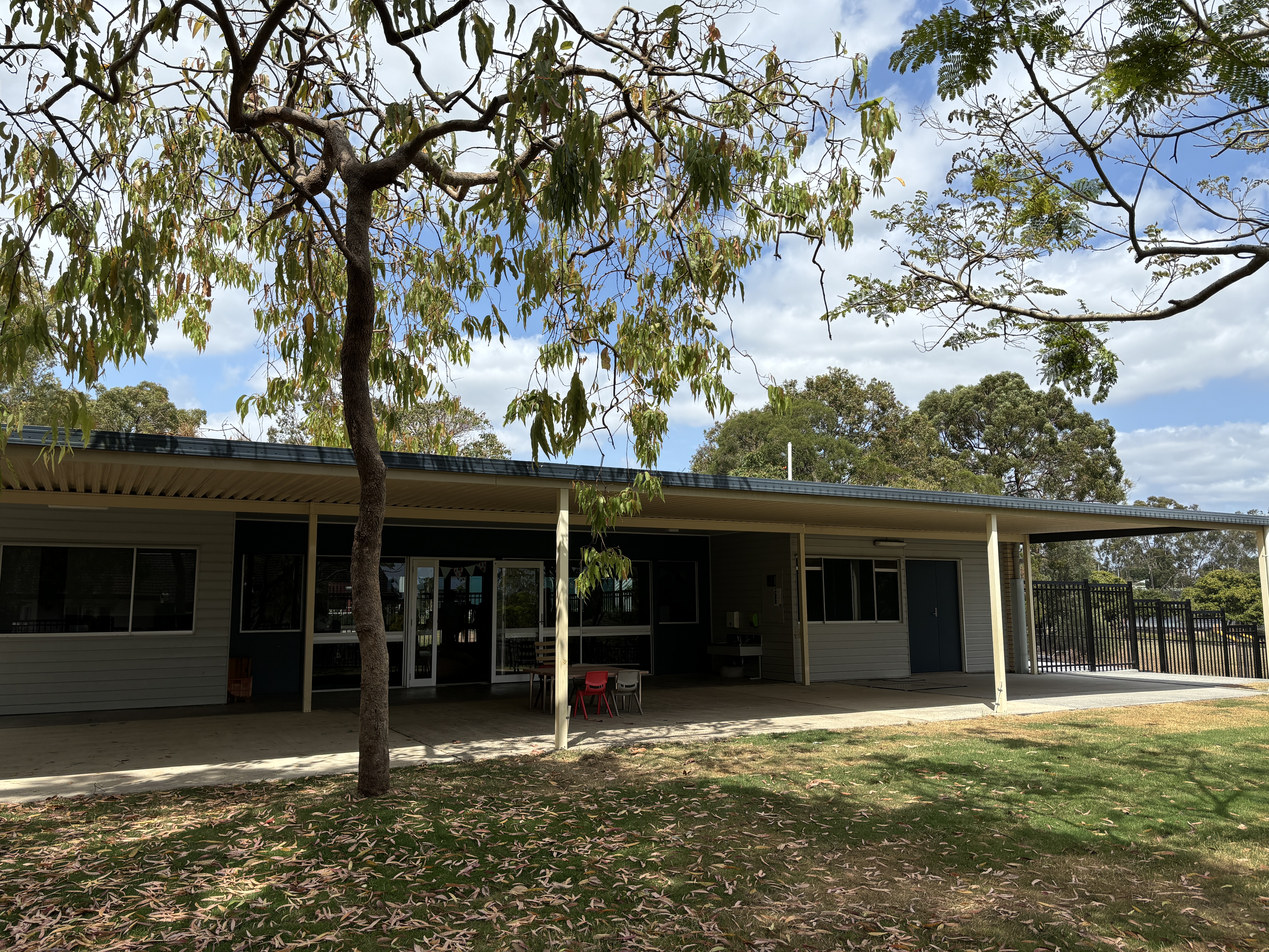 Large shady outside verandah