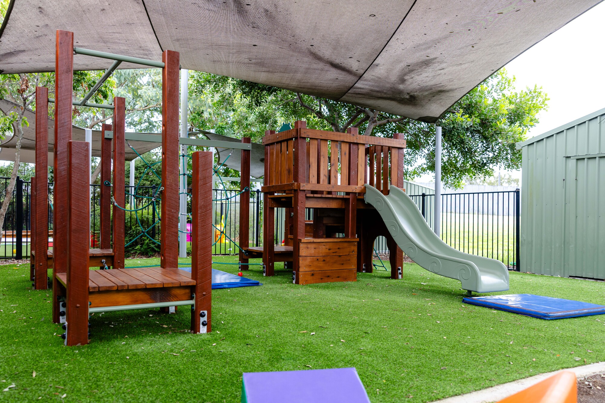 C&K Amberley - outdoor playground fort