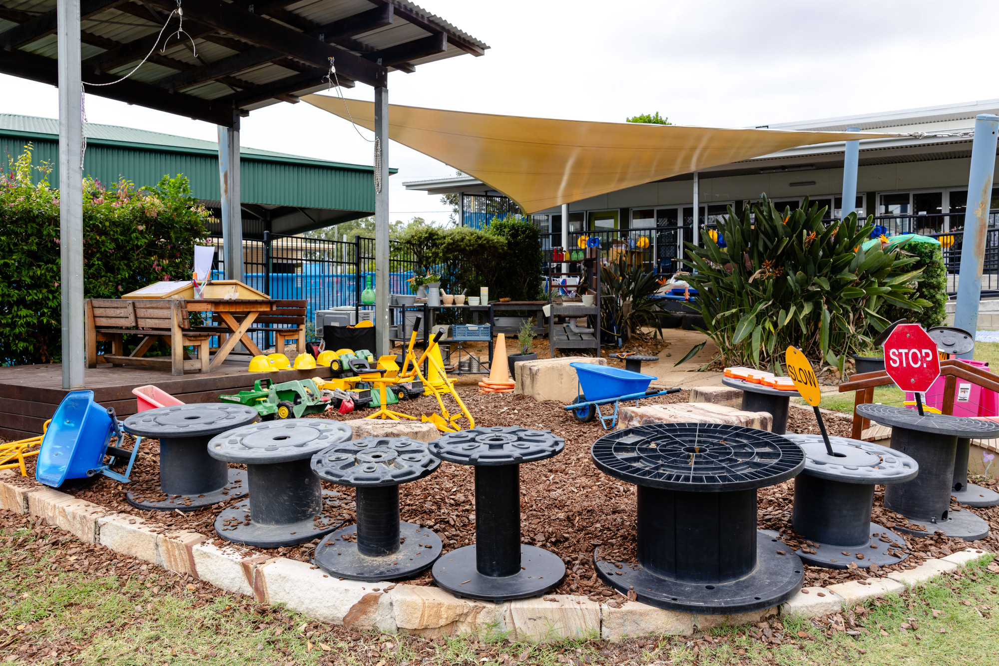 C&K Hatton Vale - outdoor construction play area with diggers