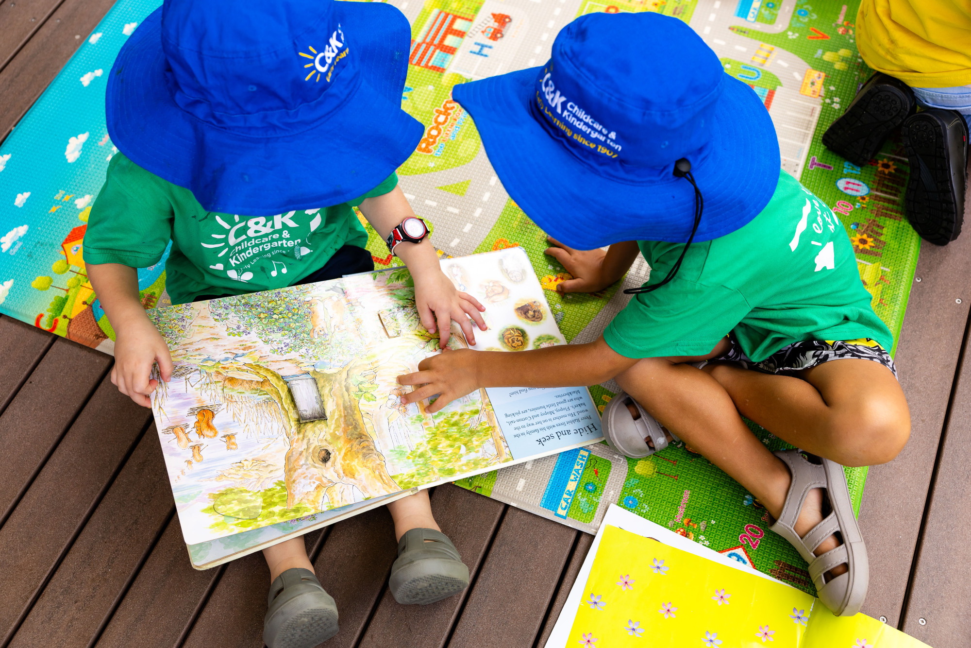 C&K Redbank Plains - children reading together