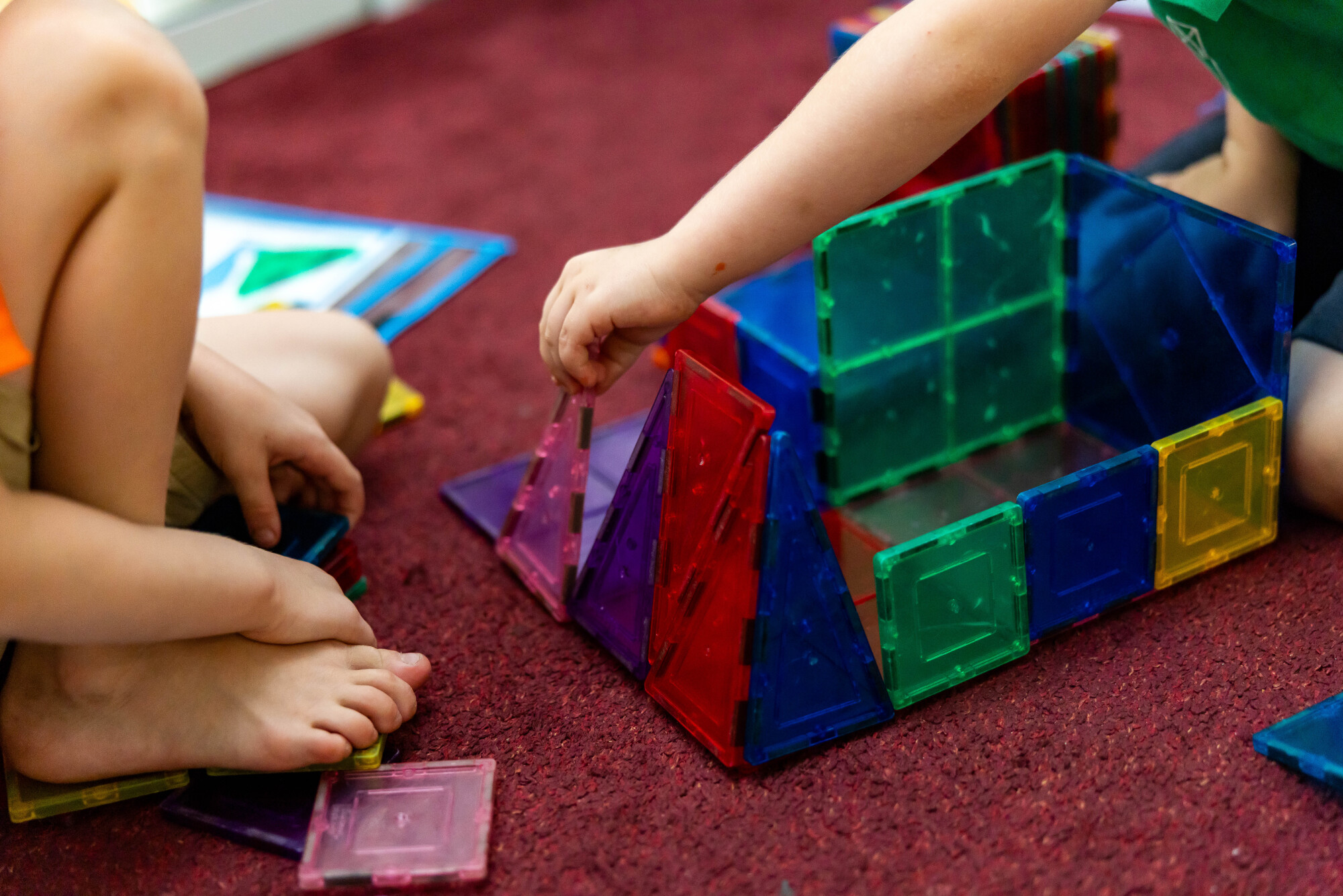 C&K Acacia Ridge - children playing with magnetic tiles