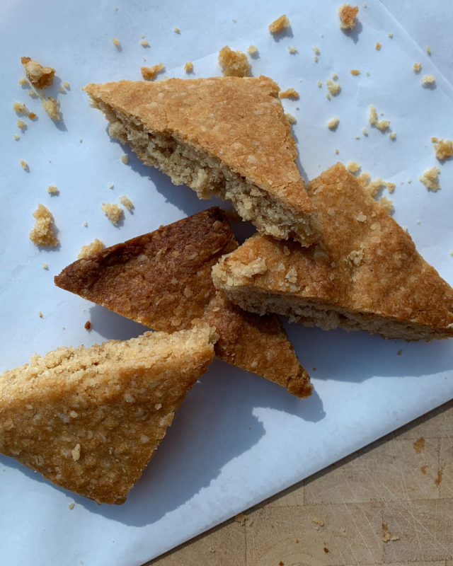 C&K Lunchbox Bites - ANZAC Slice